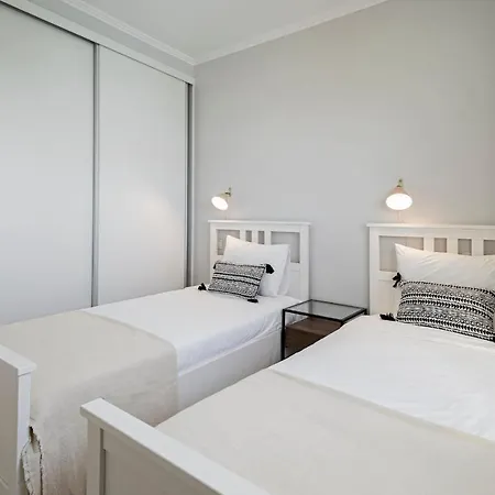 Villa Felicidade Rocha By An Island *