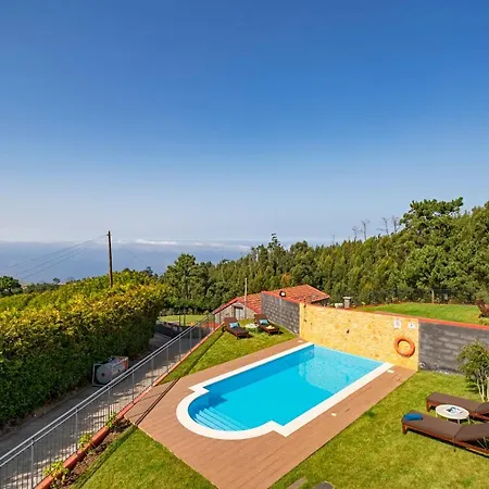 Felicidade Rocha By An Island Villa *