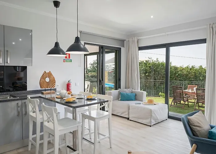 Felicidade Rocha By An Island *