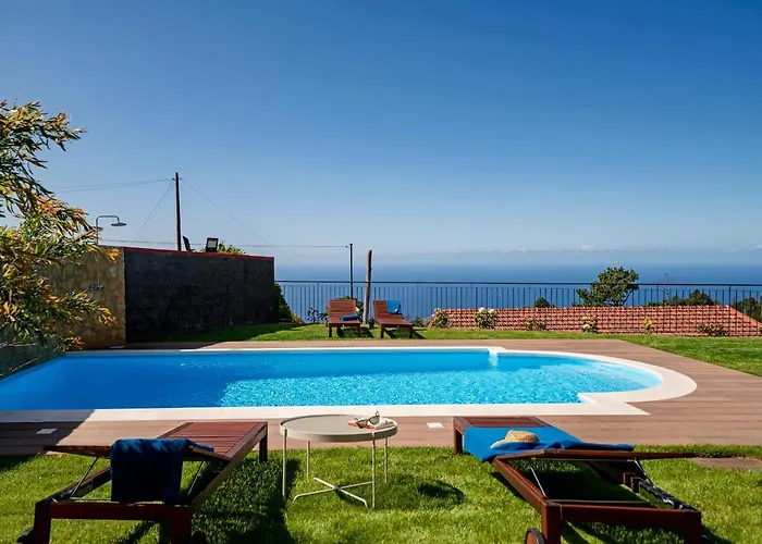 Felicidade Rocha By An Island *