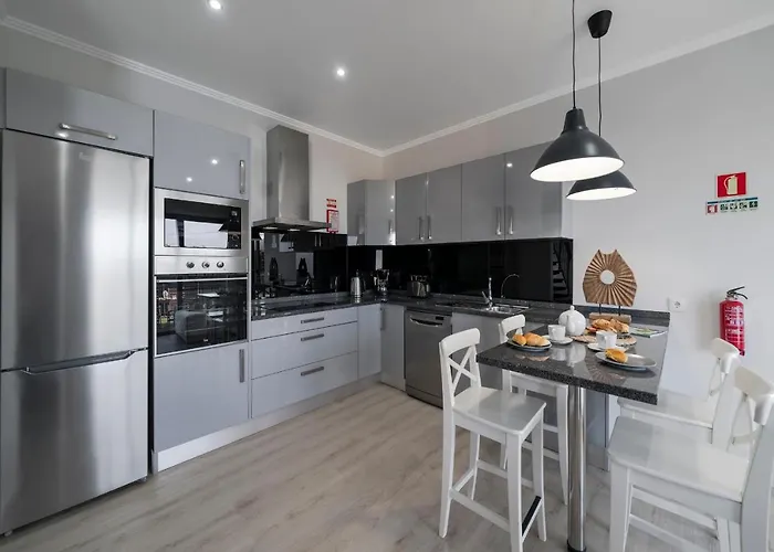 Felicidade Rocha By An Island וילה