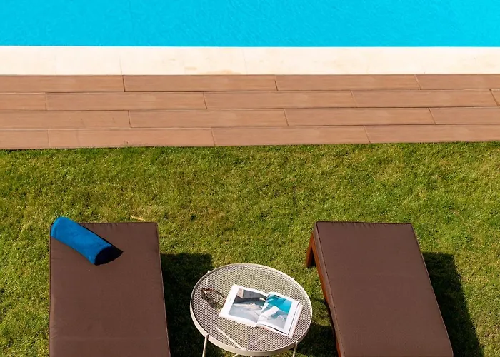 Felicidade Rocha By An Island *