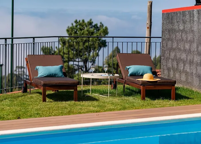 Felicidade Rocha By An Island פונטה דו פארגו