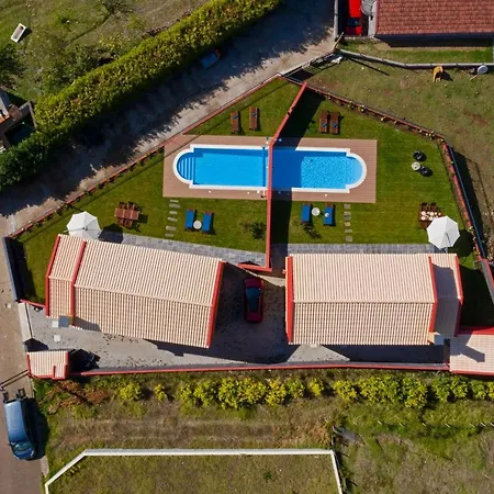 Felicidade Rocha By An Island 폰타 두 파르구