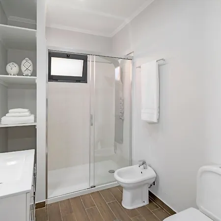 Felicidade Rocha By An Island *