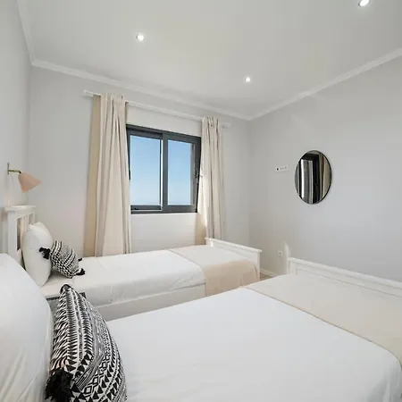 Felicidade Rocha By An Island 빌라