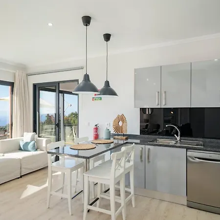 Felicidade Rocha By An Island 빌라