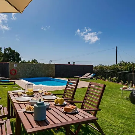 Felicidade Rocha By An Island *