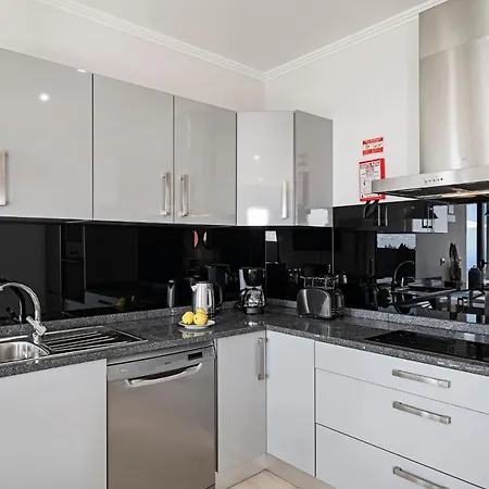 Felicidade Rocha By An Island *