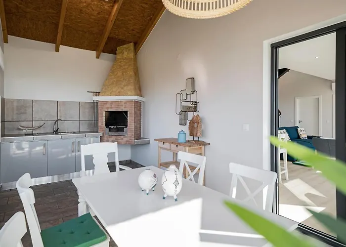 Felicidade Rocha By An Island