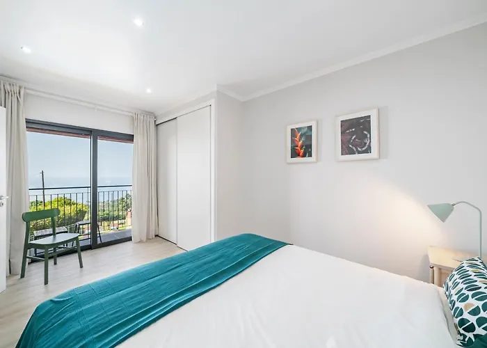 Villa Felicidade Rocha By An Island