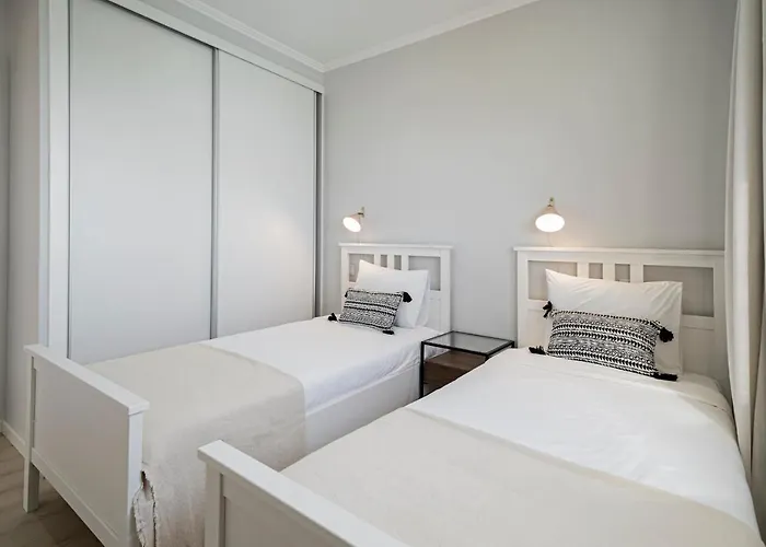 Villa Felicidade Rocha By An Island *