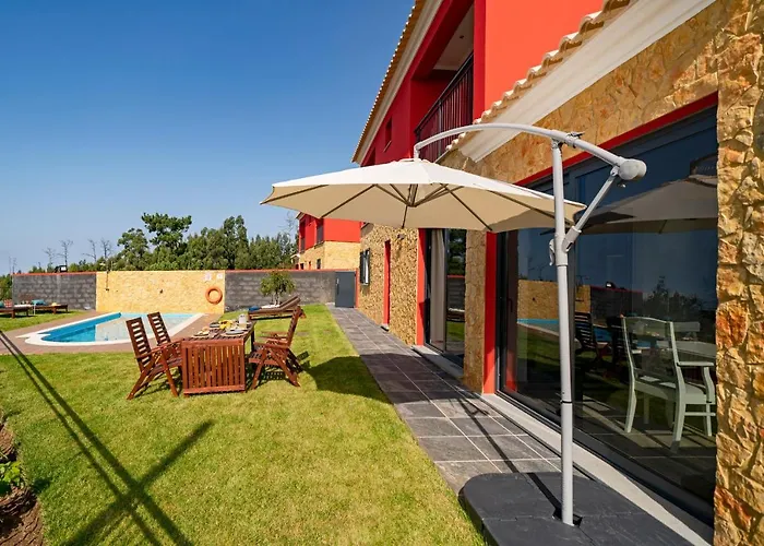 Villa Felicidade Rocha By An Island