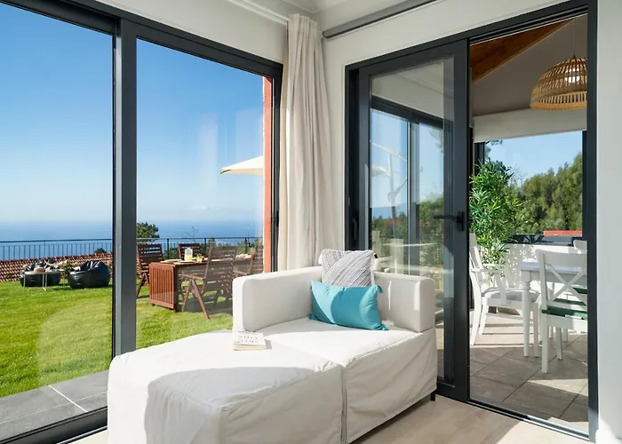 Felicidade Rocha By An Island