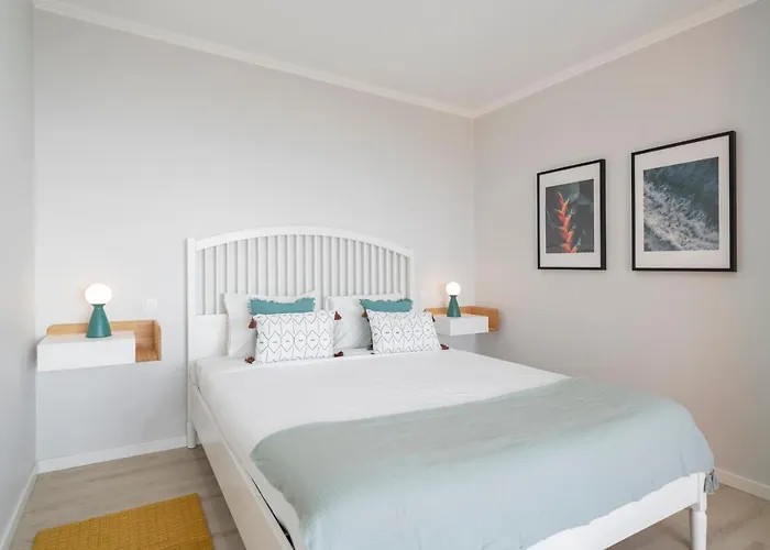 Felicidade Rocha By An Island * Ponta do Pargo